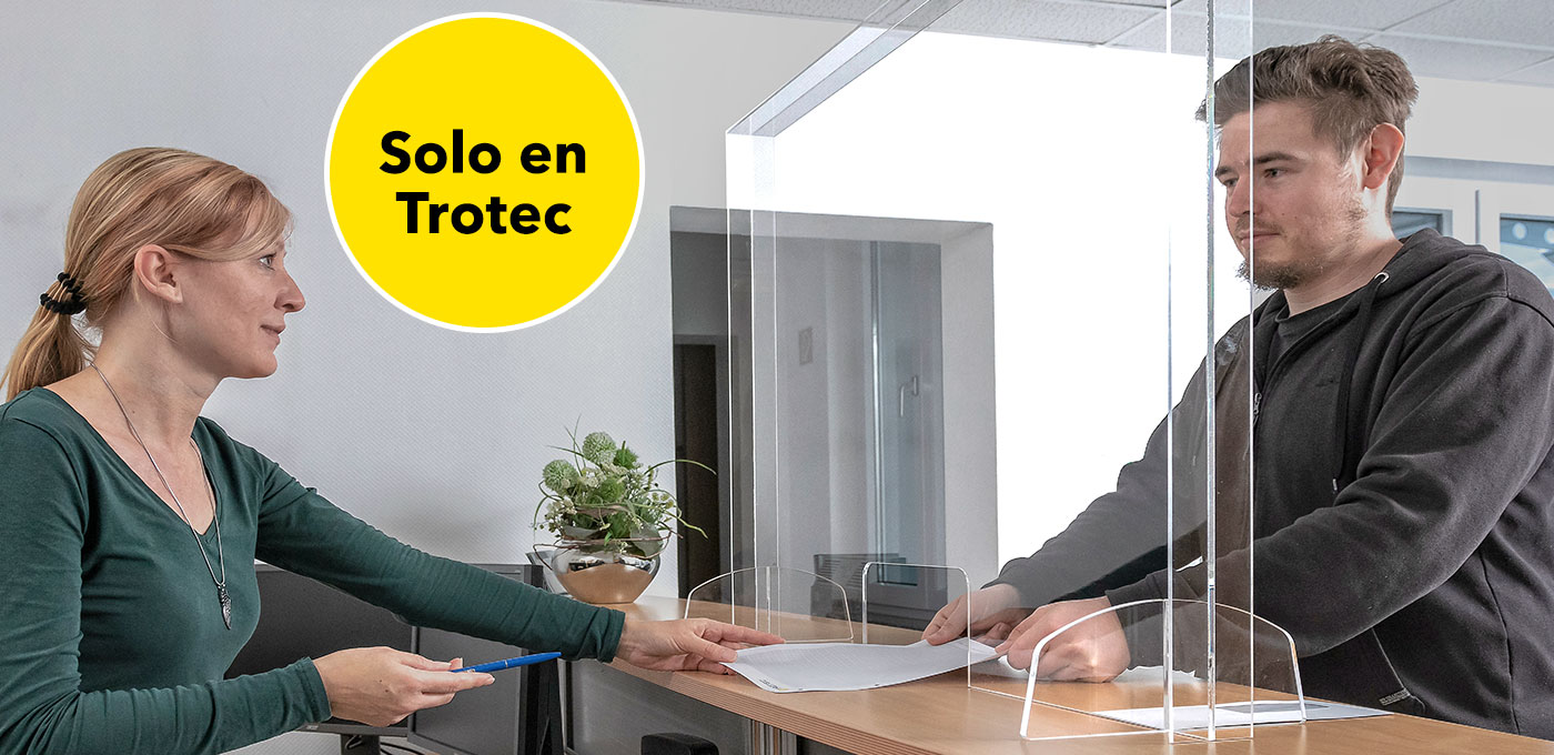 Solo en Trotec: Mamparas protectoras de metacrilato con borde protector circundante contra aerosoles